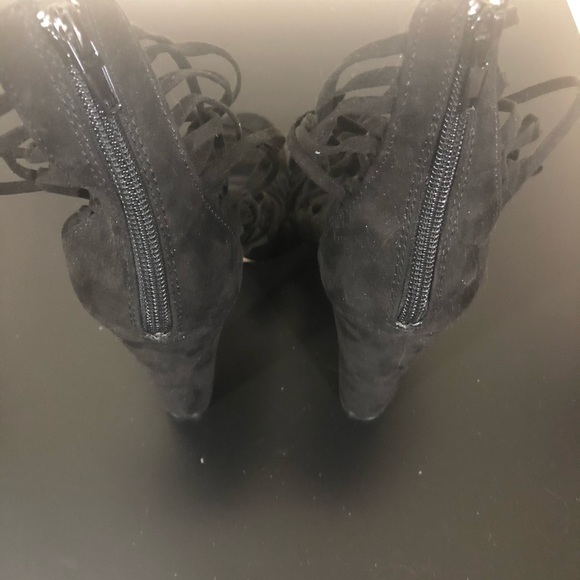 Lipstik Black Strap detail block heel - Picture 5 of 5